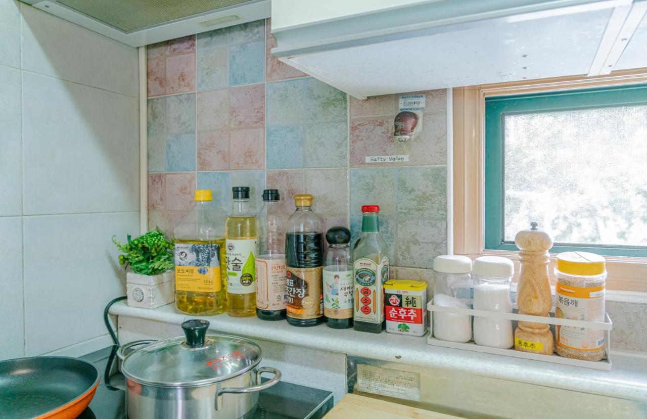 For Family Group, 4Min To Seoul Station Appartement Buitenkant foto