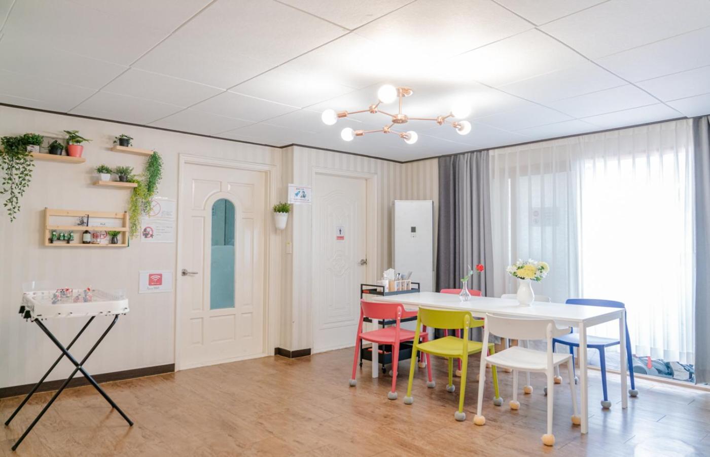 For Family Group, 4Min To Seoul Station Appartement Buitenkant foto