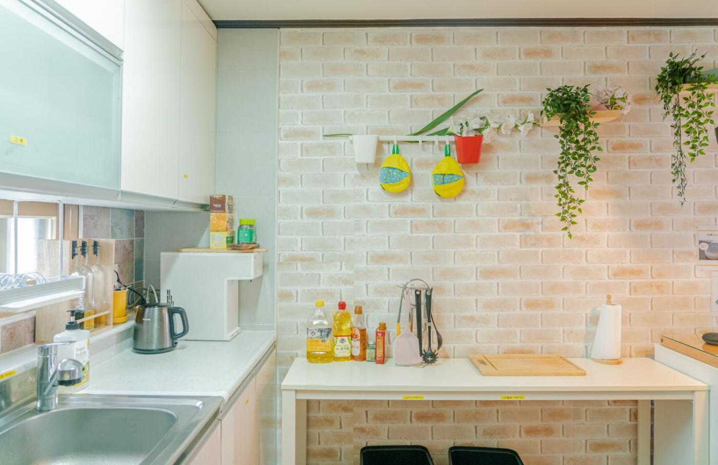For Family Group, 4Min To Seoul Station Appartement Buitenkant foto