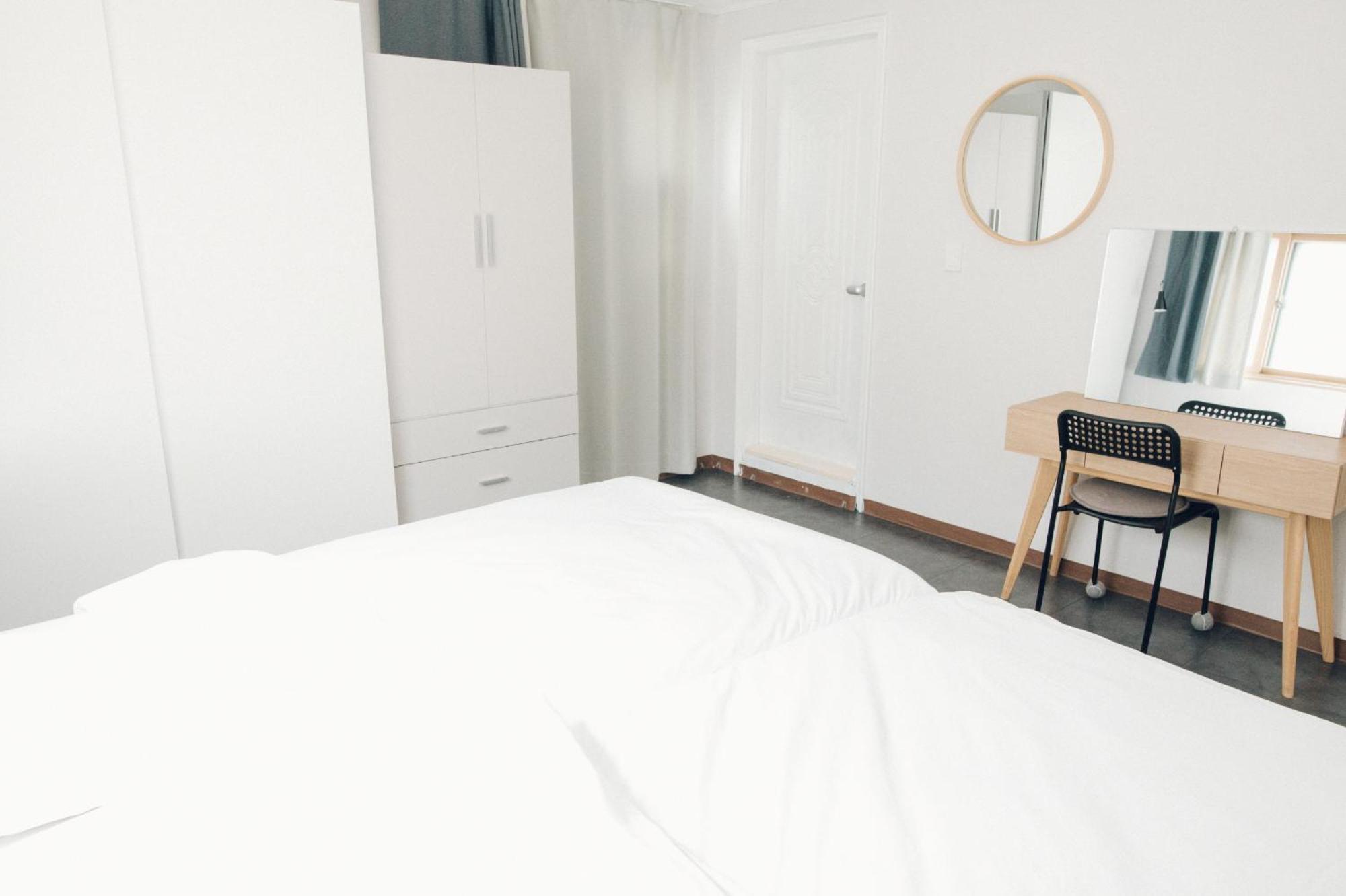 For Family Group, 4Min To Seoul Station Appartement Buitenkant foto