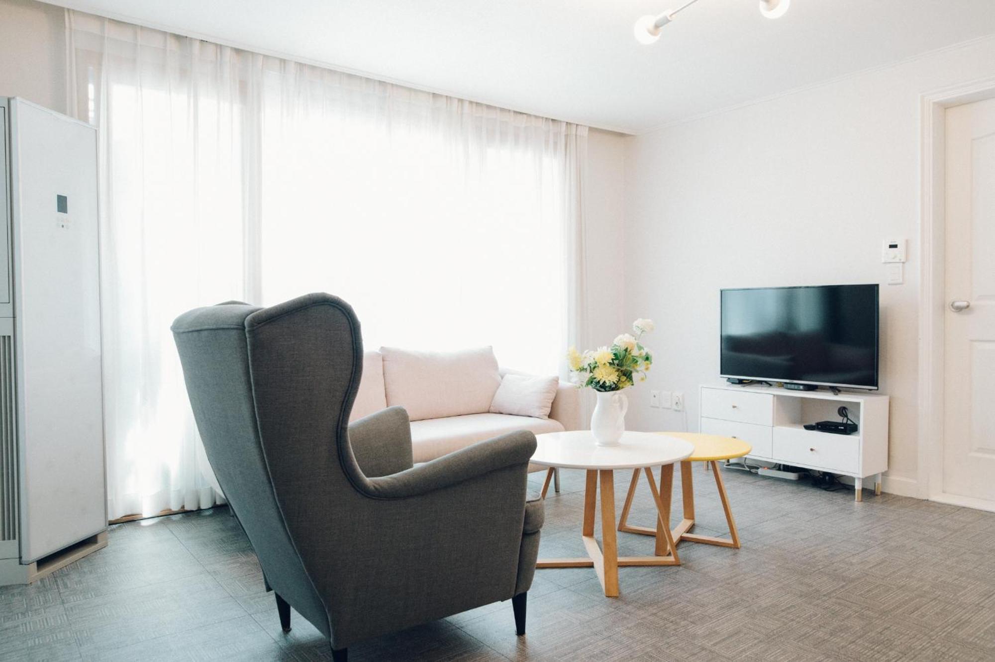 For Family Group, 4Min To Seoul Station Appartement Buitenkant foto